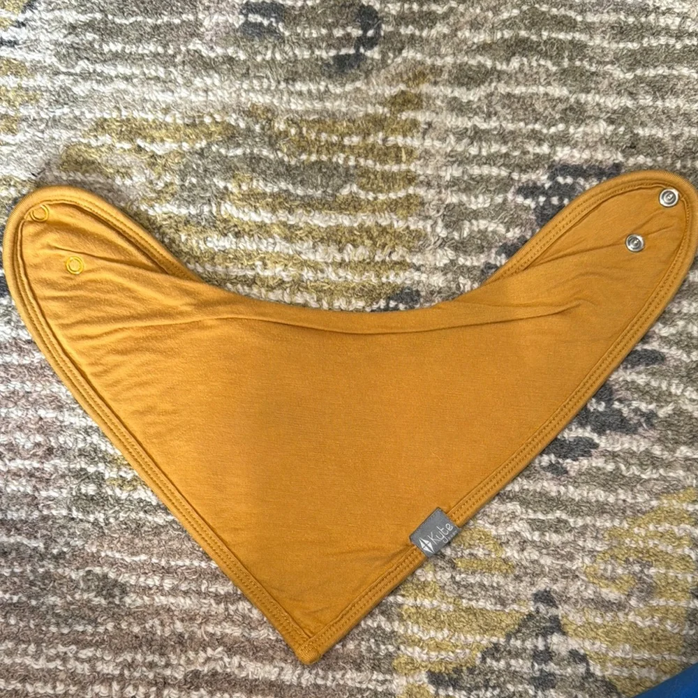 Kyte BABY Mustard Bib
